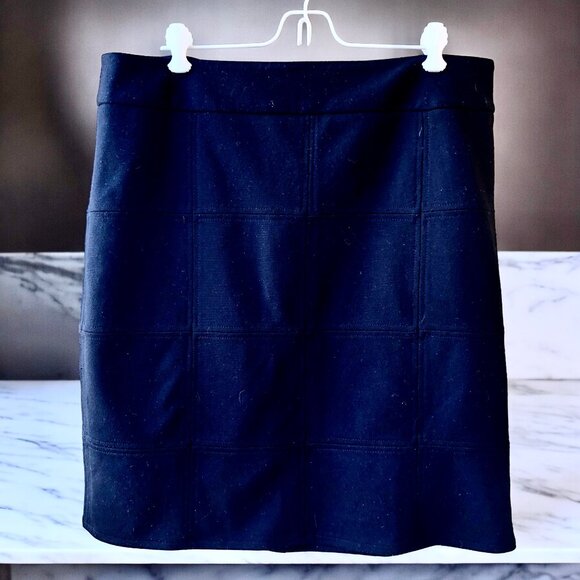 Adrienne Vittadini Studio Black Skirt Knee Length Stitched Pattern - Picture 2 of 13